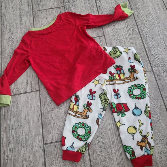 Dr. Seuss “Merry Grinchmas” Toddler 2-Piece Pajama Set Red Size 3T/2T - Picture 5 of 9